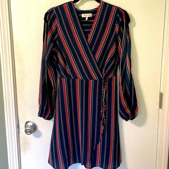 Monteau Los Angeles slit sleeve v neck midi dress size medium - Picture 1 of 8